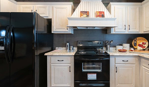 Bolton Homes DW / The Carrollton Kitchen 30044