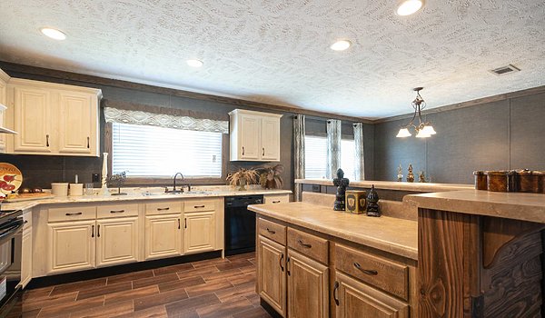 Bolton Homes DW / The Carrollton Kitchen 30045