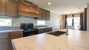 Bolton Homes DW / The Rampart Kitchen 31158