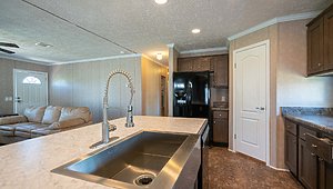 Bolton Homes DW / The Rampart Kitchen 31160