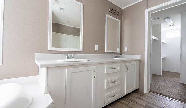 MD 32' Doubles / MD-50-32 Bathroom 119798