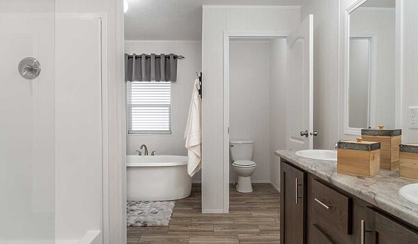 MD 32' Doubles / MD-60-32 Dakota Bathroom 115866