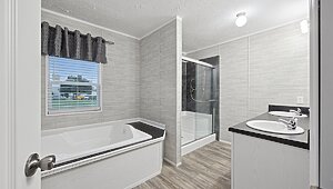 MD Singles / MD-116 Lakeside Interior 126458