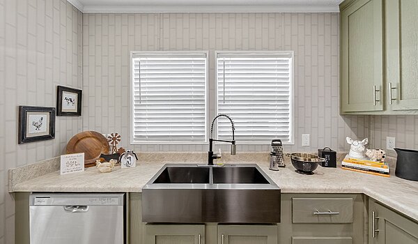 MD 28' Doubles / MD-64 Windsor Interior 126473