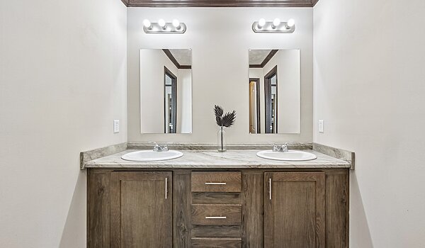 MD 32' Doubles / MD-32-76 Big Red Interior 126569