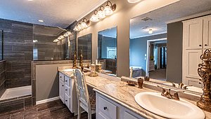 KB 32' Platinum Doubles / The Canal 2020 Bathroom 47392