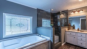 KB 32' Platinum Doubles / The Canal 2020 Bathroom 47393