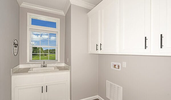 The TNR / TNR-5603B-39218 Interior 131390