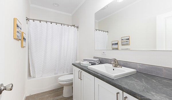 Westlake Sapphire / SA28684A Bathroom 117511