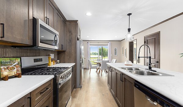 Westlake Retreats / WR28683B Kitchen 117550