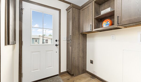 Westlake Retreats / WR28683B Utility 117558