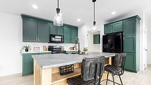 Westlake Retreats / WL16642B Kitchen 117597