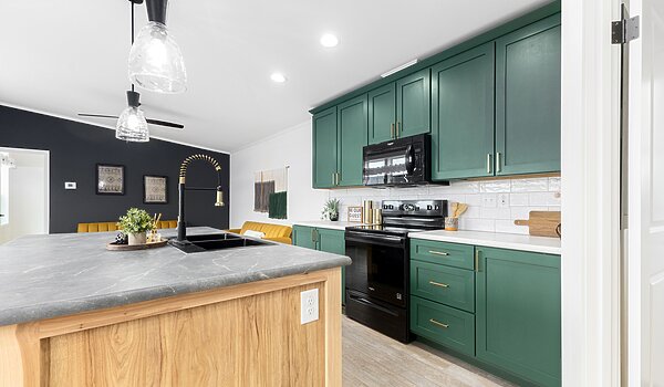 Westlake Retreats / WL16642B Kitchen 117600