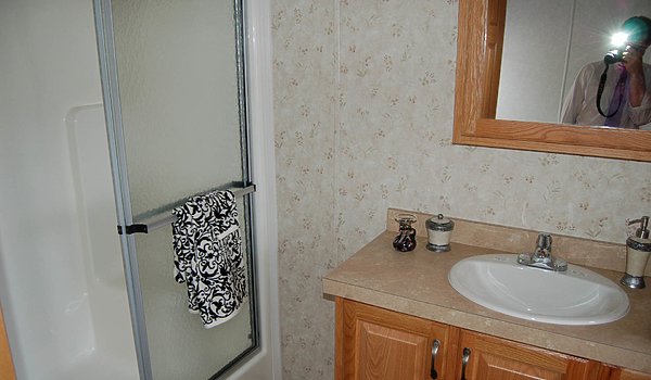 Single-Section Homes / G-607 Bathroom 31483