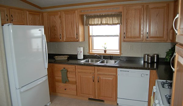 Single-Section Homes / G-607 Kitchen 31478