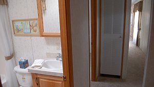 Single-Section Homes / G-608 Bathroom 31531