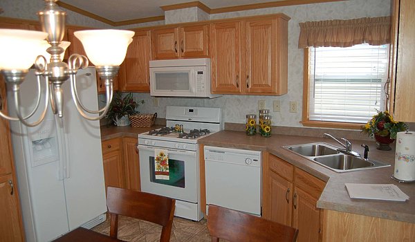 Single-Section Homes / G-608 Kitchen 31526