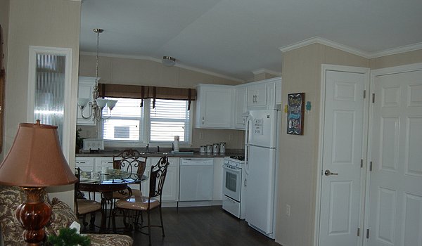 Single-Section Homes / NETR G-598 Kitchen 31653