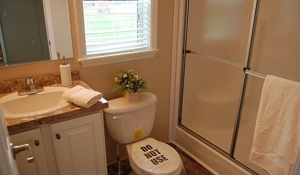 Single-Section Homes / NETR G-618 Bathroom 31705