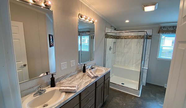 Ranch Homes / NETR G-3467 Bathroom 53696