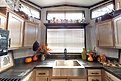 Country Manor / 100176 Kitchen 75981