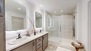 Inspiration LE (MW) / Ives 24033 Bathroom 93500