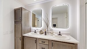 Inspiration LE (MW) / Ives 24033 Bathroom 93501