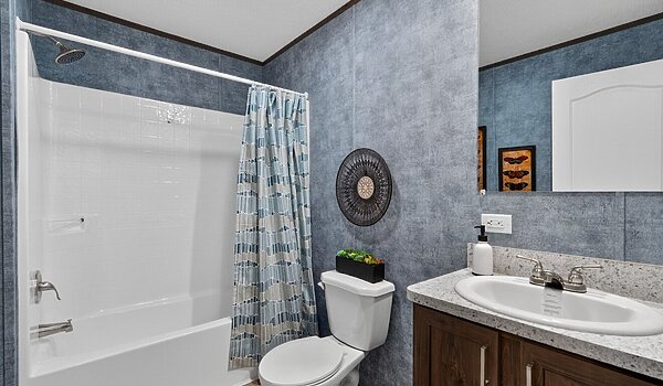 Essence / Rainier 27505 Interior 121722