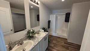 Essence / McKinley 28603A Bathroom 150497