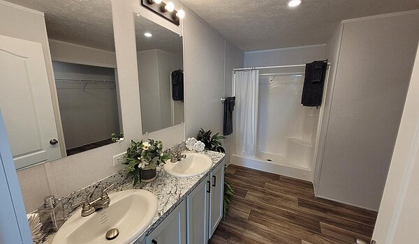 Essence / McKinley 28603A Bathroom 150497