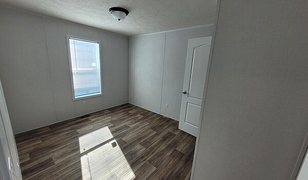 Essence / McKinley 28603A Bedroom 150494