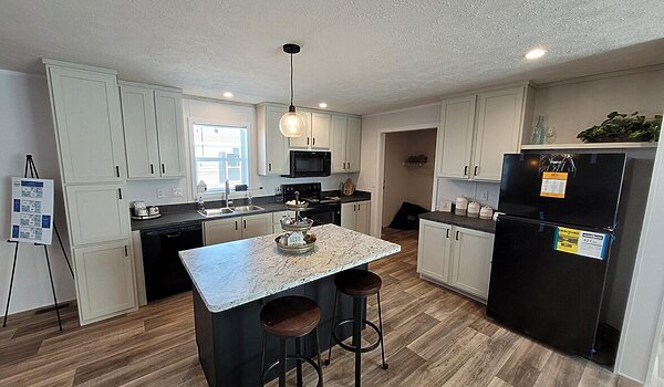 Essence / McKinley 28603A Kitchen 150489