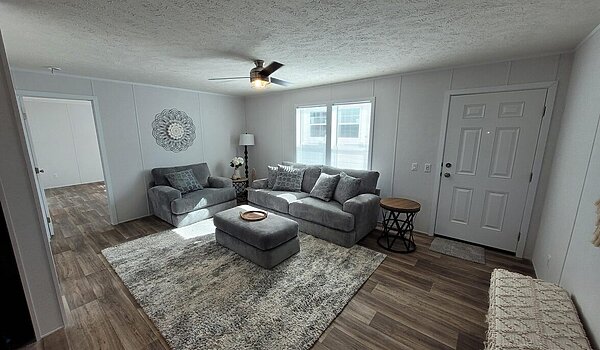 Essence / McKinley 28603A Interior 150492