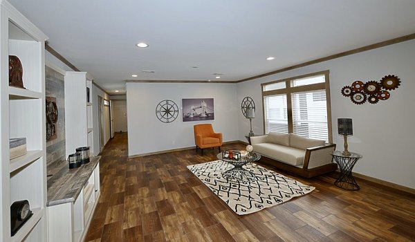 Single Section / Isabel 9676 Interior 66303