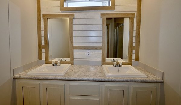 Single Section / Isabel 9676 Bathroom 66312
