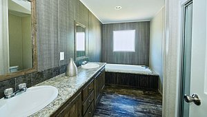 Multi Section / Magnificent 7 2323 Bathroom 65514