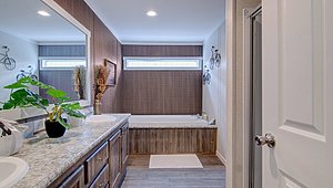 Multi Section / Magnificent 7 2321 Bathroom 65620