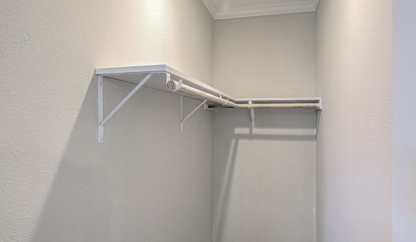 Single Section / Gold Spur 5616 Bedroom 66421
