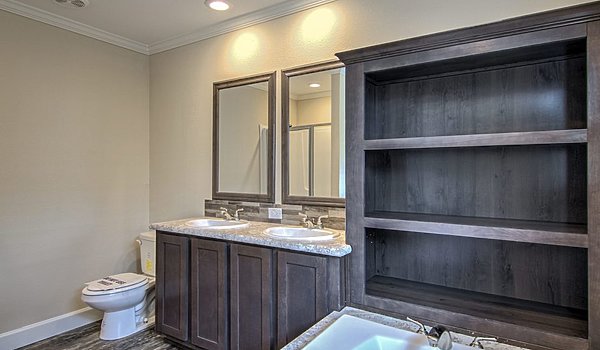 Single Section / Gold Spur 5616 Bathroom 66425