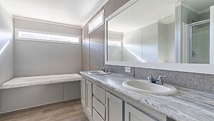 Acorn / Silverado 2348 Bathroom 118251