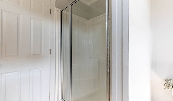 Acorn / Silverado 2348 Bathroom 118253