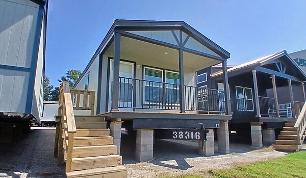 LOT SPECIAL! / Seabreeze **$65,843** Interior 119245