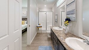 LOT SPECIAL! / Seabreeze **$65,843** Interior 119242