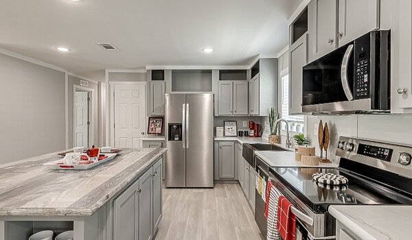 RICH LIKE MAHOGANY / $140,650** Interior 133334