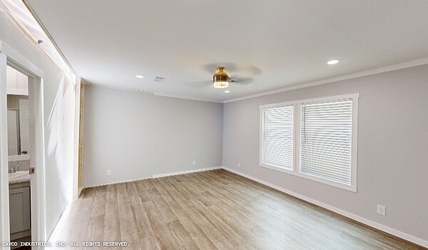 Meridian Summit / Outlook 28764A Interior 135181