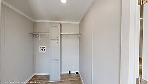 Meridian Summit / Outlook 28764A Interior 135189