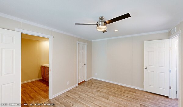 Meridian Summit / Overlook 16763B Interior 135238