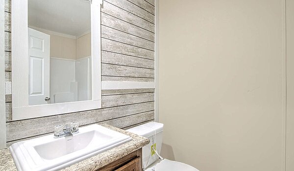 Meridian Apex / McKinley 32764A Bathroom 135746