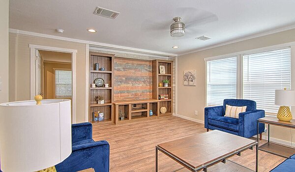 Meridian Apex / McKinley 32764A Interior 135738