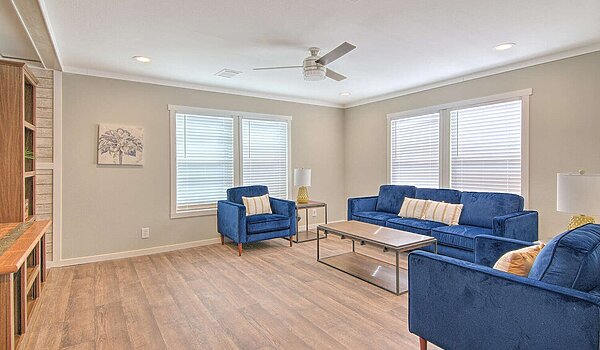 Meridian Apex / McKinley 32764A Interior 135740